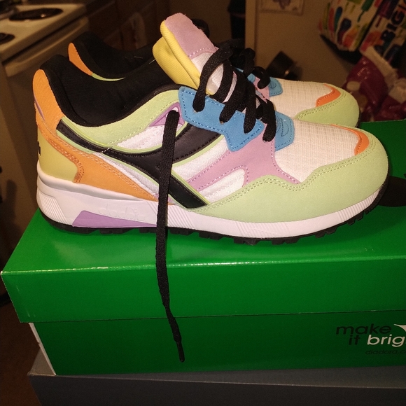 Diadora - Picture 2 of 5